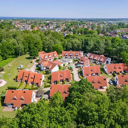 Apartment Freesenbruch 1 2 - Am Schwalbenweg Zingst